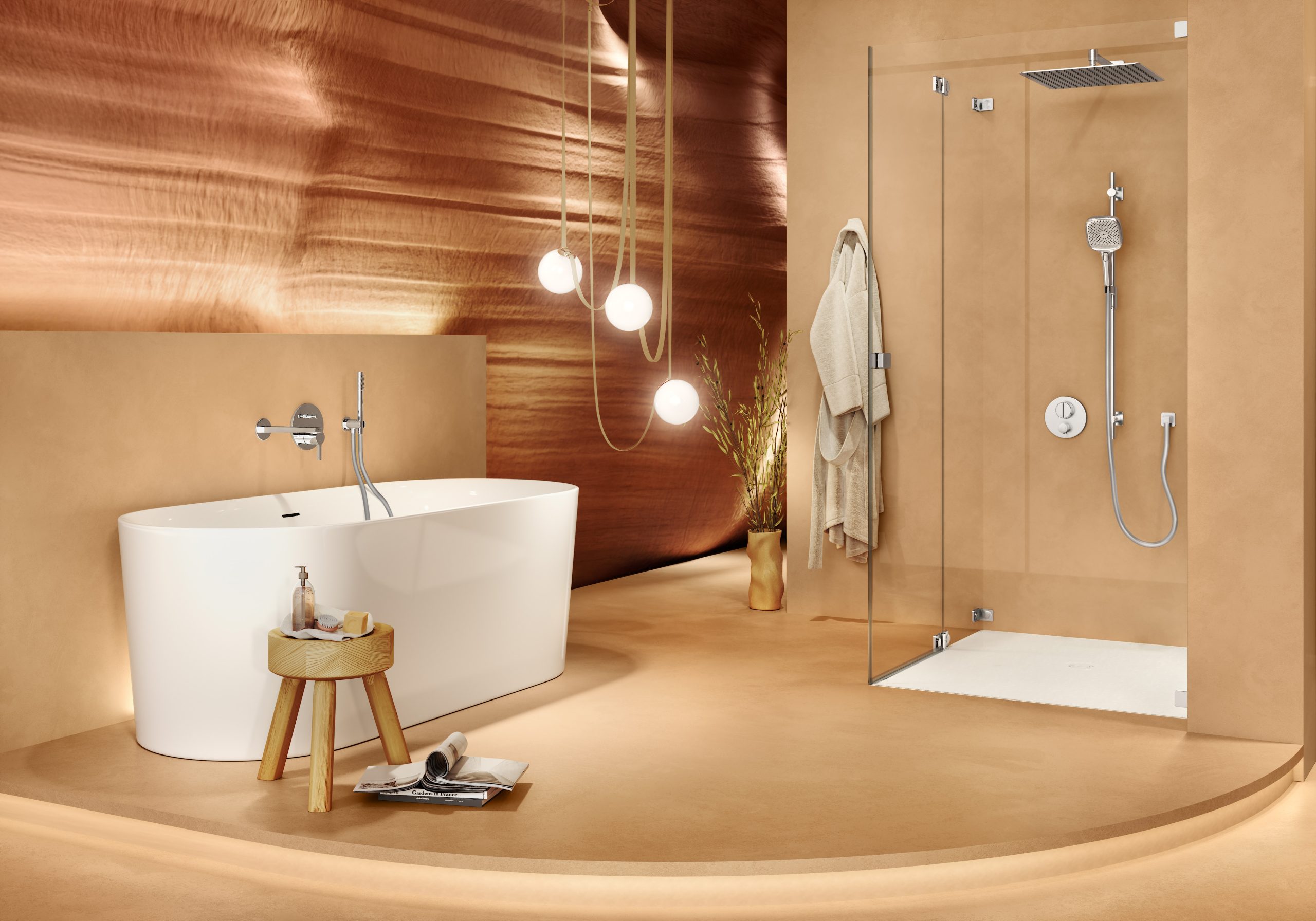Moderne Badausstattung mit weißem Waschbecken, Holzregal, Spiegel und Pflanze in hellem Raum.